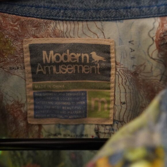 Tropical Shirt - Picture 2 of 3